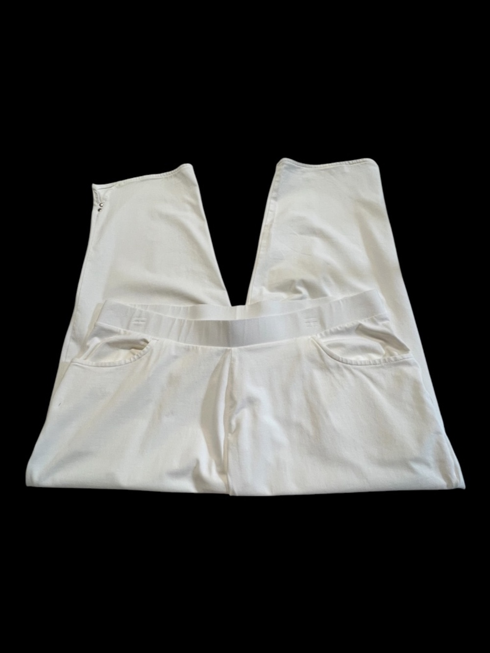 EUC Weekends by Chico’s White Cropped Lounge Pants | Size 2 (L)